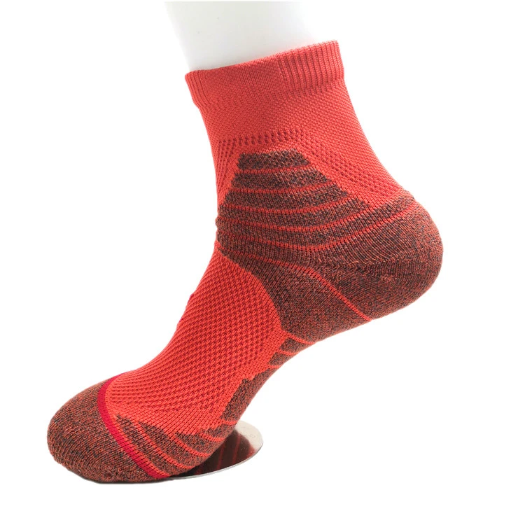 Custom sports socks men women red knitted athletic cycling socks