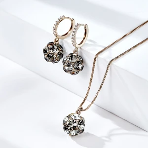 DARA fashion diamond Crystal earrings trending jewelry earrings
