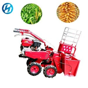 Dry and wet corn harvester hand working tractor mini maize combine harvester