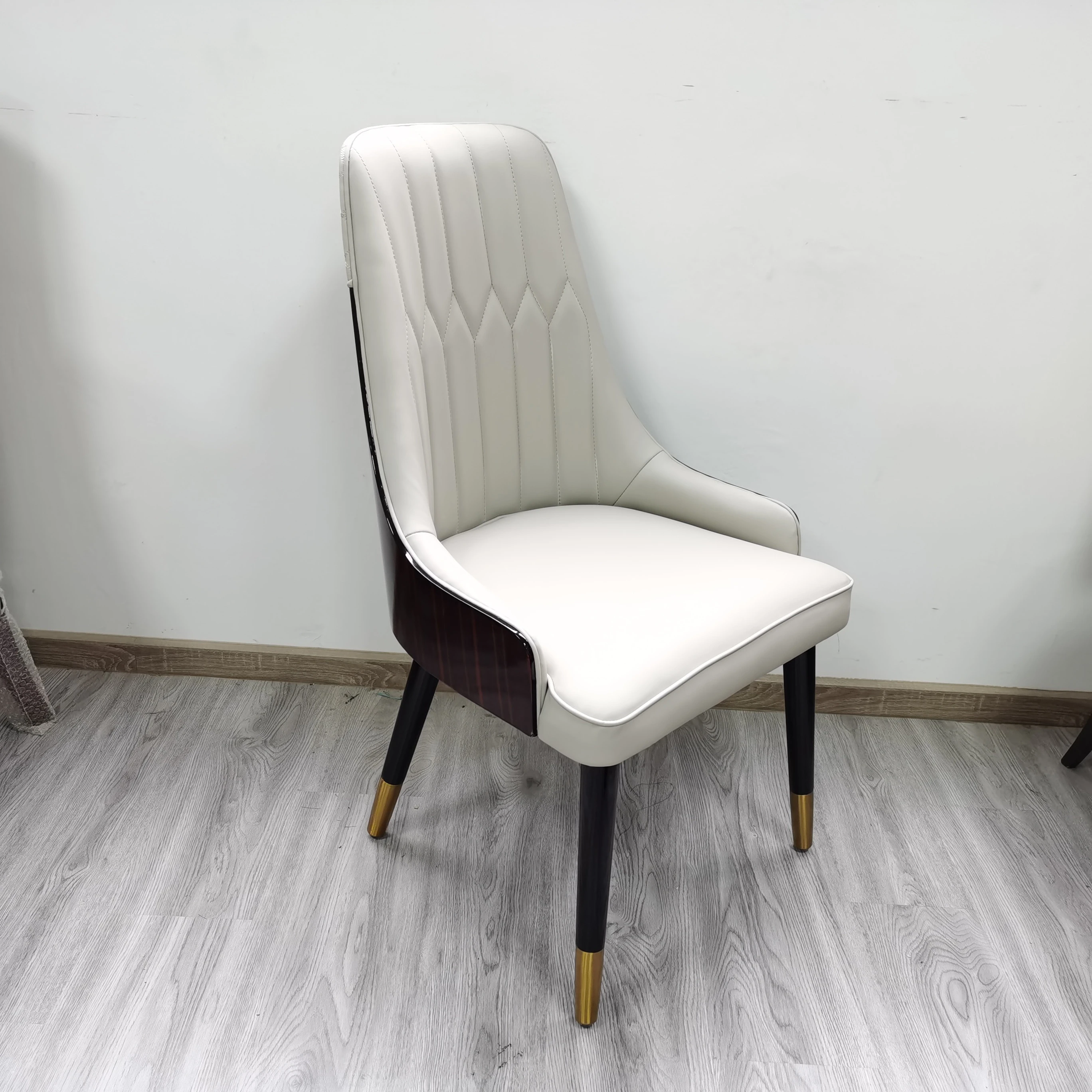Factory direct sale solid wood hotel wooden dining chair restaurant wooden chair