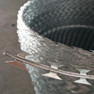 Factory price hot diped galvanized razor barbed wire blade wire