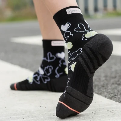 Fashion Cotton Leg Socks Middle Tube Sports Women?s Socks Running Socks