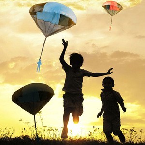 Hand Throwing Mini Play Soldier Parachute toy outdoor kids