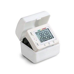 Integrated with hook-and-loop fasteners, wraps the arm for a more comfortable measurement 30 seconds Blood Pressure meter
