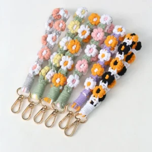 Pastoral Style Handmade Small Daisy Key Chain Small Daisy Flowers Crochet Mobile Phone Pedant