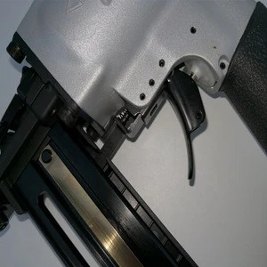 Pneumatic Nail Gun Heavy Wire Stapler 7/16&#39;&#39; Medium Crown Framing Nail Gun 2238