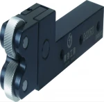 Surface finishing double wheels form knurling tool