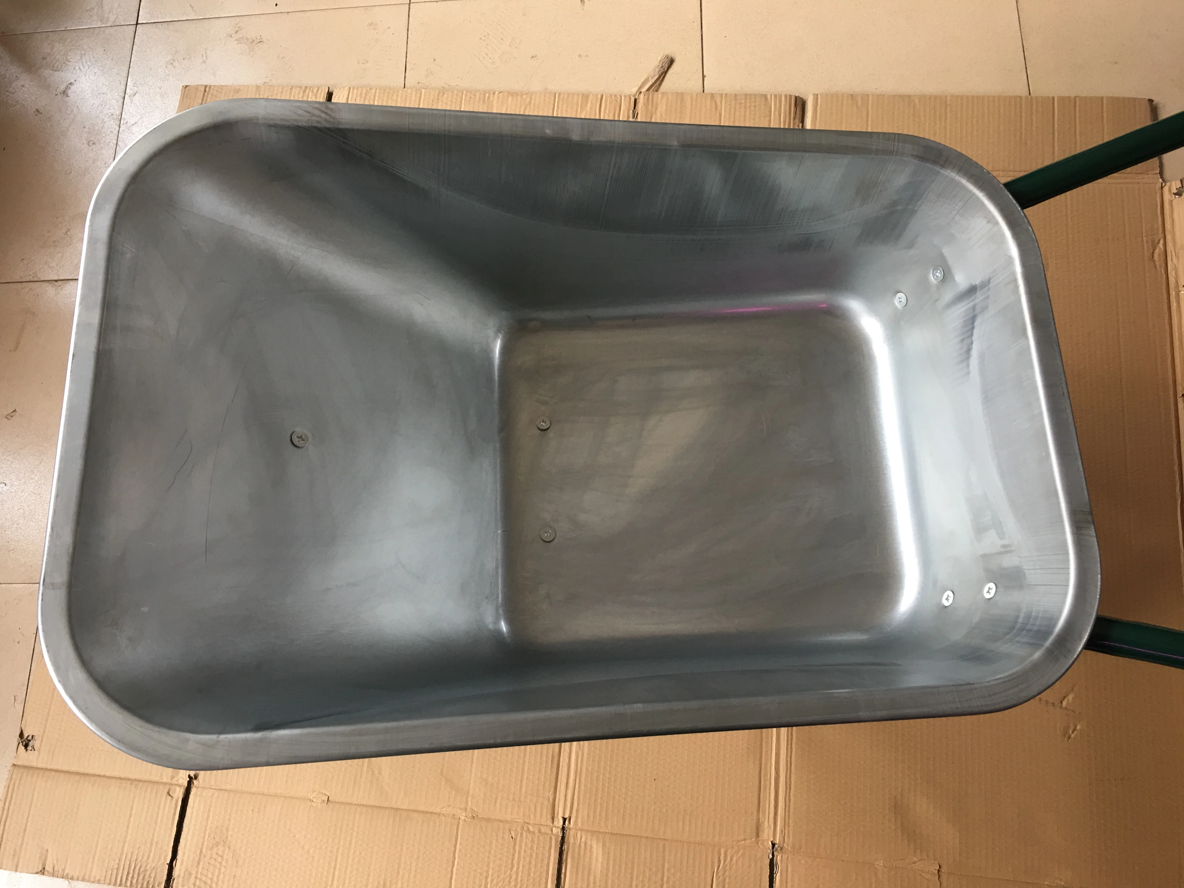 WB6414T galvanized construction wheel barrow packing in box