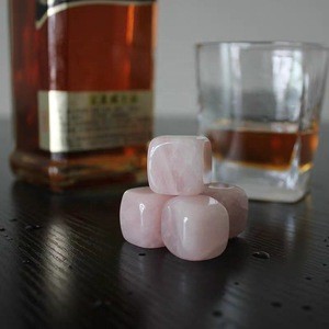 Wholesale Bar Accessories Ice Cube Gift Set  Rose Quartz Whiskey Stones For drinks