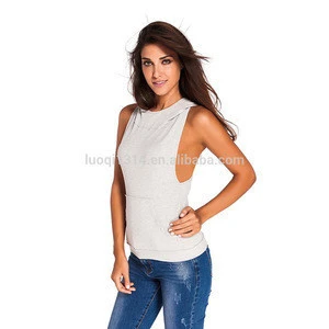 https://img2.tradewheel.com/uploads/images/products/0/3/wholesale-custom-logo-summer-sexy-loose-plain-white-tank-tops-gym-women-fitness-vest-tank-tops1-0087154001559242600.jpg.webp