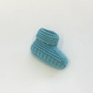 Wholesale customized WHOLEGARMENT SEAMLESS skin-friendly Winter Warm Knitting baby Shoes