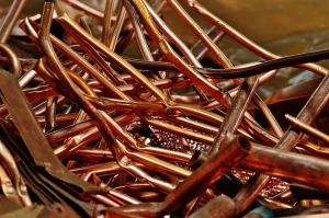 Aluminum Ingot Grade A7/ Copper Cathode ,Copper Millbery & Al scrap 6063