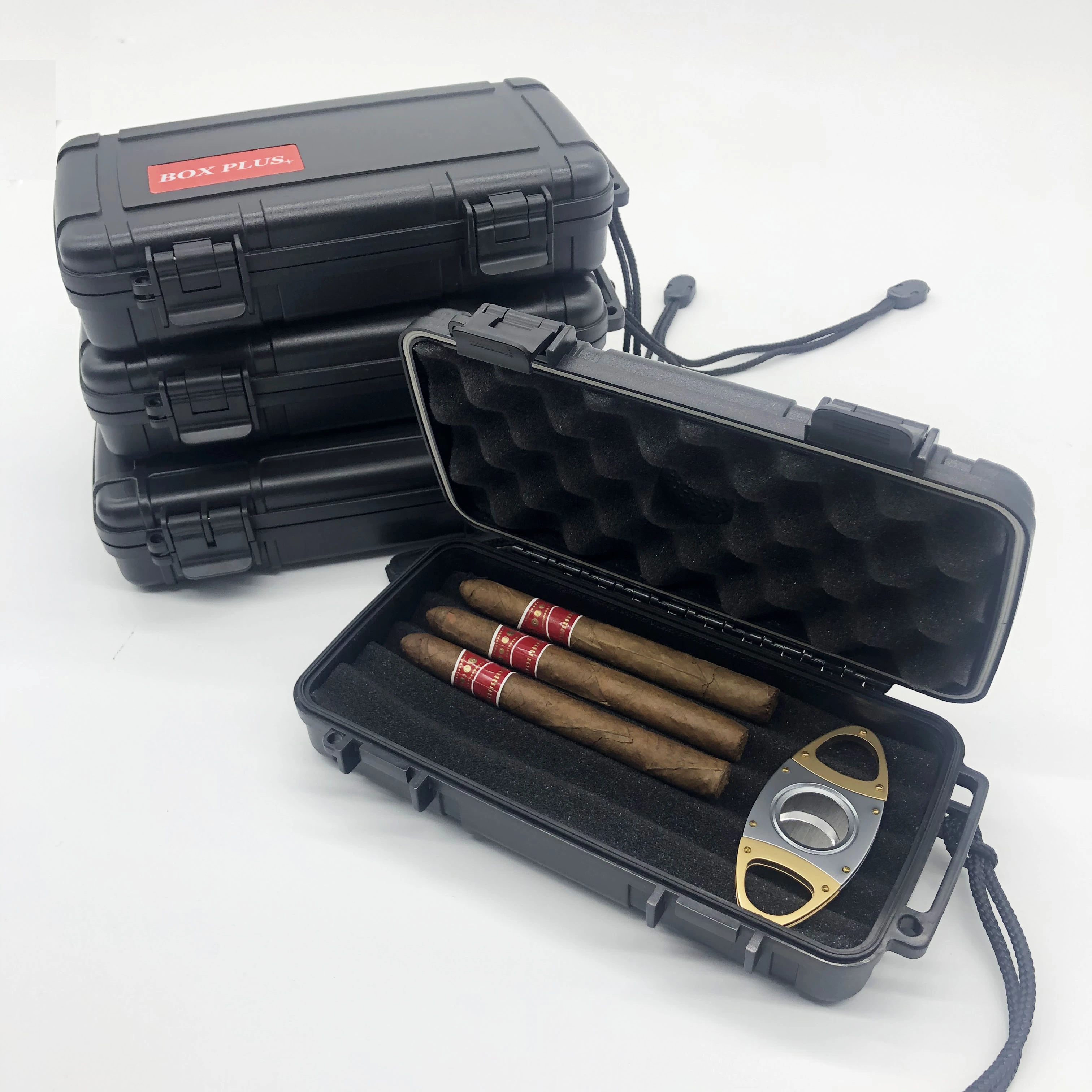 2020 New Products with waterproof and pressure  Portable humidor case
