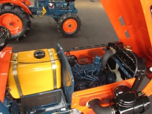 JAPANESE COMPACT TRACTORS KUBOTA B7001 WITH BEST PRICE