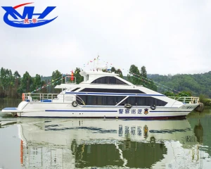 Lifestyle fiberglass enclosed cabin cruiser fishing leisure boat