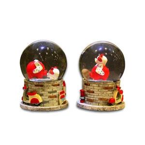 Lovely pig snow globe resin small crystal ball customized gifts snow ball souvenir