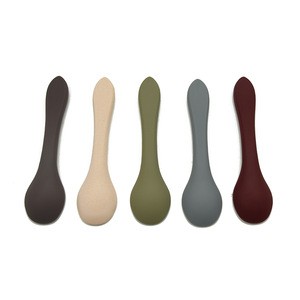 New Arrival Amazon Hot Selling  Can Be Custom Color BPA Free Food Grade Silicone Baby Feeding Spoon