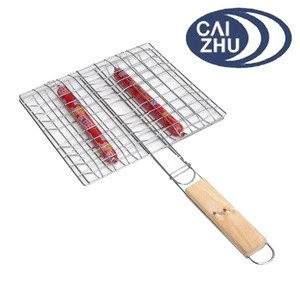New Barbecue Grilling Basket Roast Meat Steak Fish Vegetable BBQ Grill Net Wooden Handle For BBQ Accessories