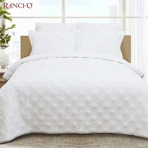 New design fashion king size microfiber wholesale hotel quilted bedspreads manufacturers