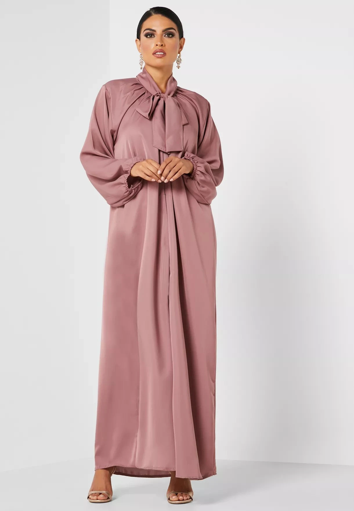 Oem Custom Islamic Dubai High Fashion Plus Size Bow Tie Collar Long Sleeves Plain Abaya Dress For Muslim Women