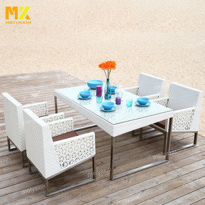 Outdoor UV resistant black PE rattan garden dining 6 seater dining table outdoor dining set