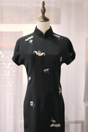 Black Heavy Silk Embroidered Raglan Sleeve Qipao Dress