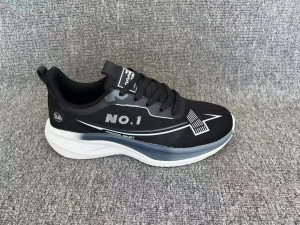Lightweight Men's Sports Shoes – Breathable Running Sneakers for Everyday Use