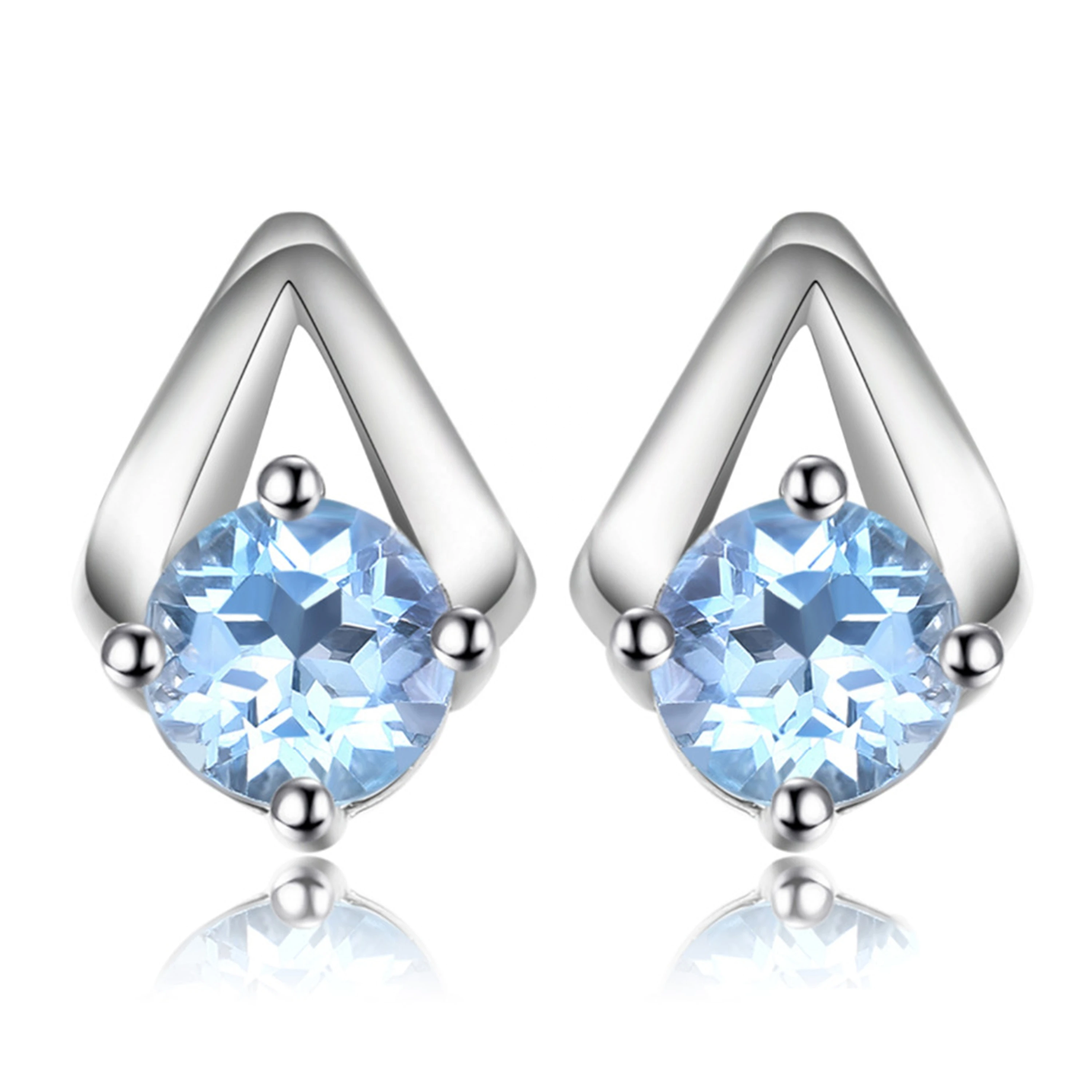 925 Sterling Silver Elegant Design Round Cut Sky Blue Topaz Earrings
