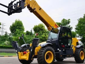 Brand New 3 Ton Telehandler Mini Telescopic Forklift Xc6-3006k/Xc6-3007k For Sale