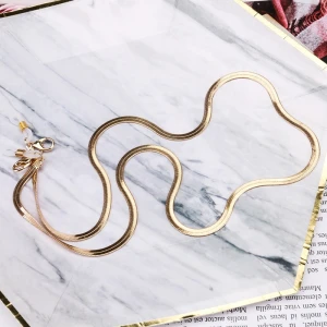 European and American creative fashion flat snake skin chain glasses chain women simple decorative glasses pendant