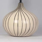 European style modern design wholesale bed side table lamp with cylinder fabric lampshade