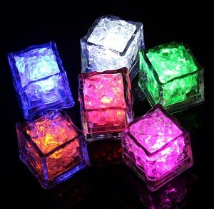 Flashing Glow Cup Sensor Light / Color Changing LED  Ice Cubes / Bar Wedding Party Decoration