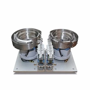 Parts materials packaging machine for vibration bowl feedings Device