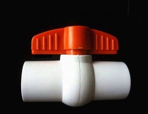 Pvc ball valve for fish container in socket and thread connector design  (BD-01 )