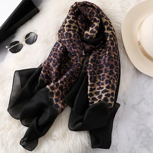 2019 Collection Design Chinese Silk Women Printed Long Hijab Shawl Women Leopard Grain Silk Scarf