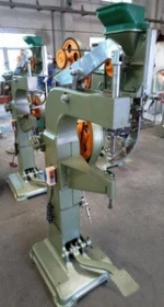 Furniture Four-Claw Nut Riveting Machine, M6 Claw Nail Machine, M8 Foot Nail Machine