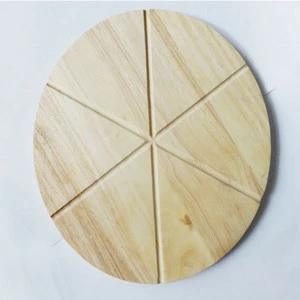6 piecer round wooden pizza holder with pizza cutters