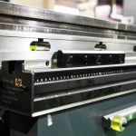 AGWHybrid Genius Series 135t cnc press brake with 4+1 axis press brake machine price