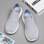 Couple large size lightweight casual sports running shoes breathable wear-resistant fly-woven shoes