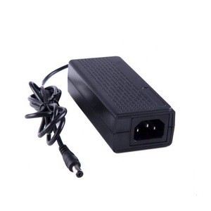 OEM ODM AC DC Power Supply 12V 1A 1.5A 2A 2.5A 3A 4A 5A 6A 7A 8A Ctick CE GS DOE VI CoCV SAA Universal Power Adapter