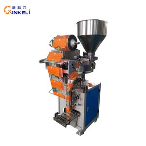 Small bag inflatable snack granule packing machine