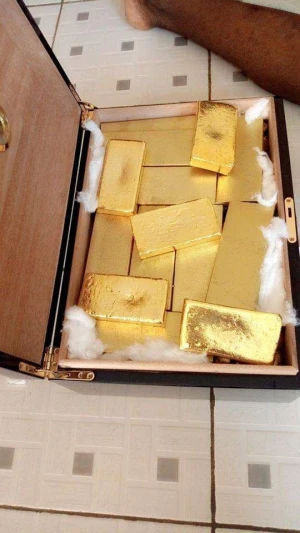 AU GOLD BARS AND NUGGETS