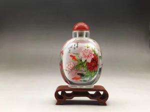 snuff bottles,Reverse inside painted snuff bottles,Chinese snuff bottles