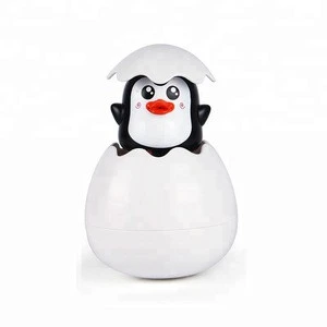 Children bathing water toys,Bath water spray duck penguin toys baby floating plastic egg bath toy for baby