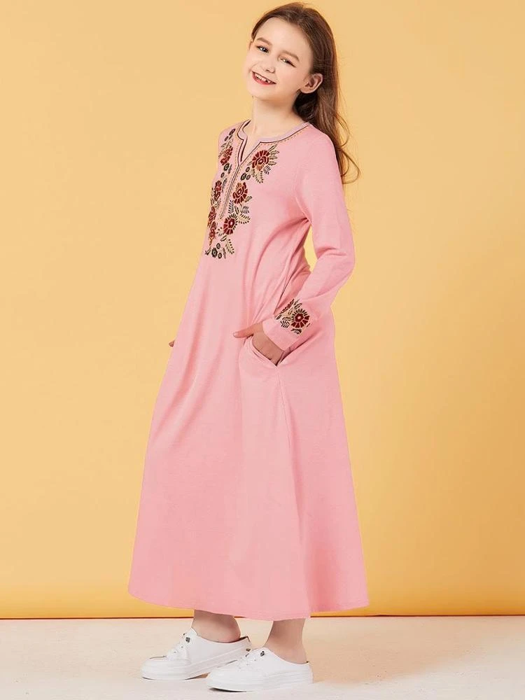 Factory wholesale Islamic Children Clothing Knitted Cotton fabric flower Pink Casual Embroidery Girls Dress With Pocket