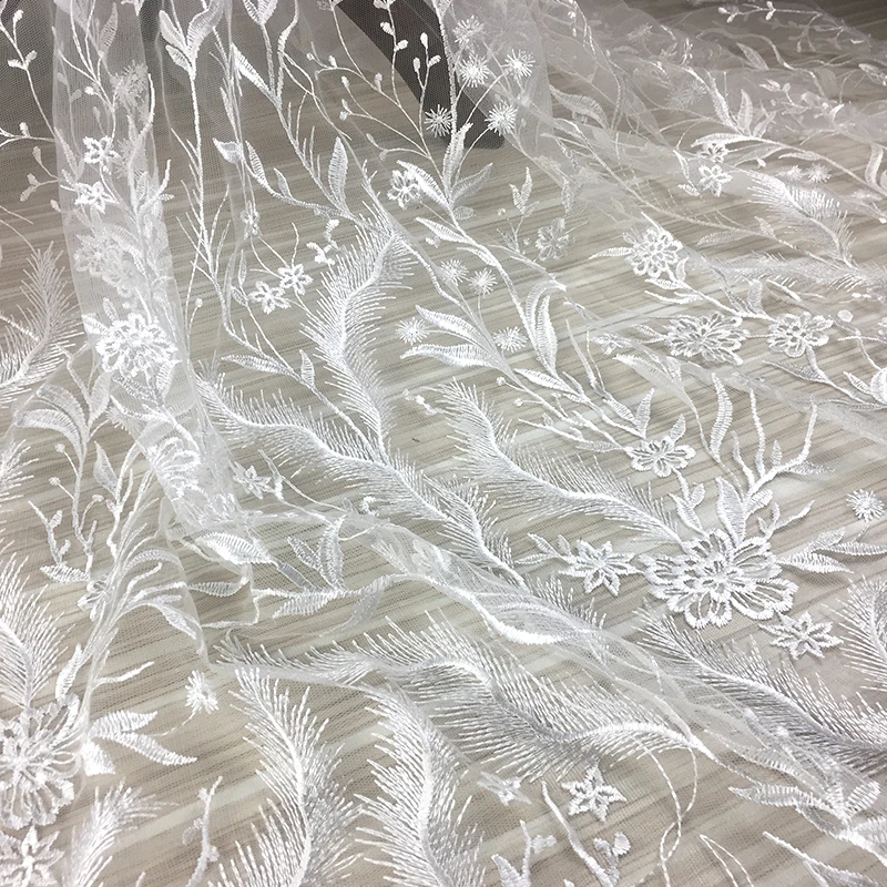 Fashion Dubai machine embroidered white flower lace fabric