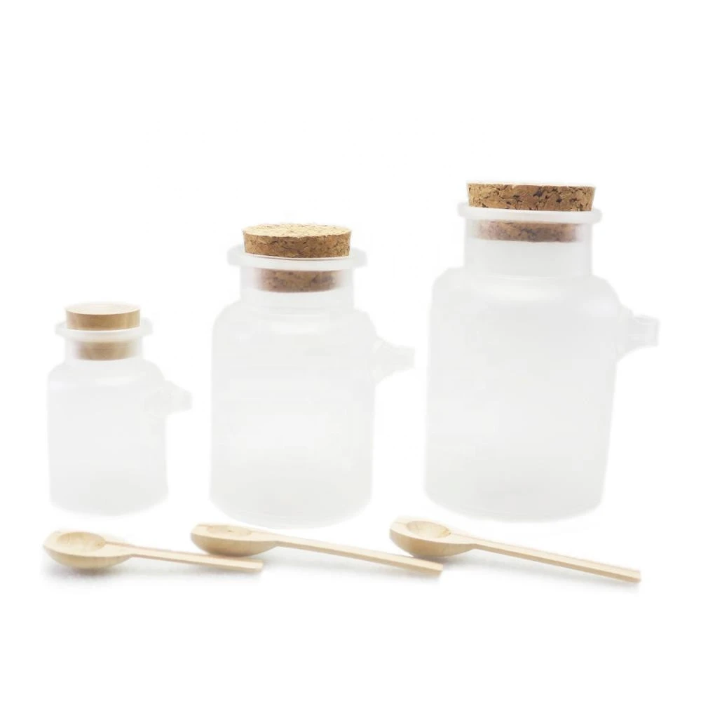 scrub bath salt frosted plastic jar with wood spoon for massage BSS-040C