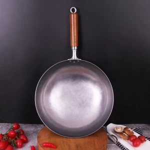 Traditional Chinese Hand made Carbon Steel Wok Non Stick Pan for Gas Stoves