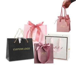 Wholesale cheap black Clothing Jewelry Cosmetic boutique gift shopping custom printed famous brand luxury paper packaging bags