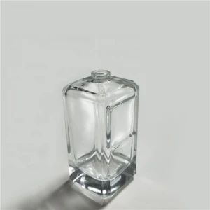 Wholesale Luxury Crystal Empty Square Clear Car Glass Perfume Bottles for Cologne
